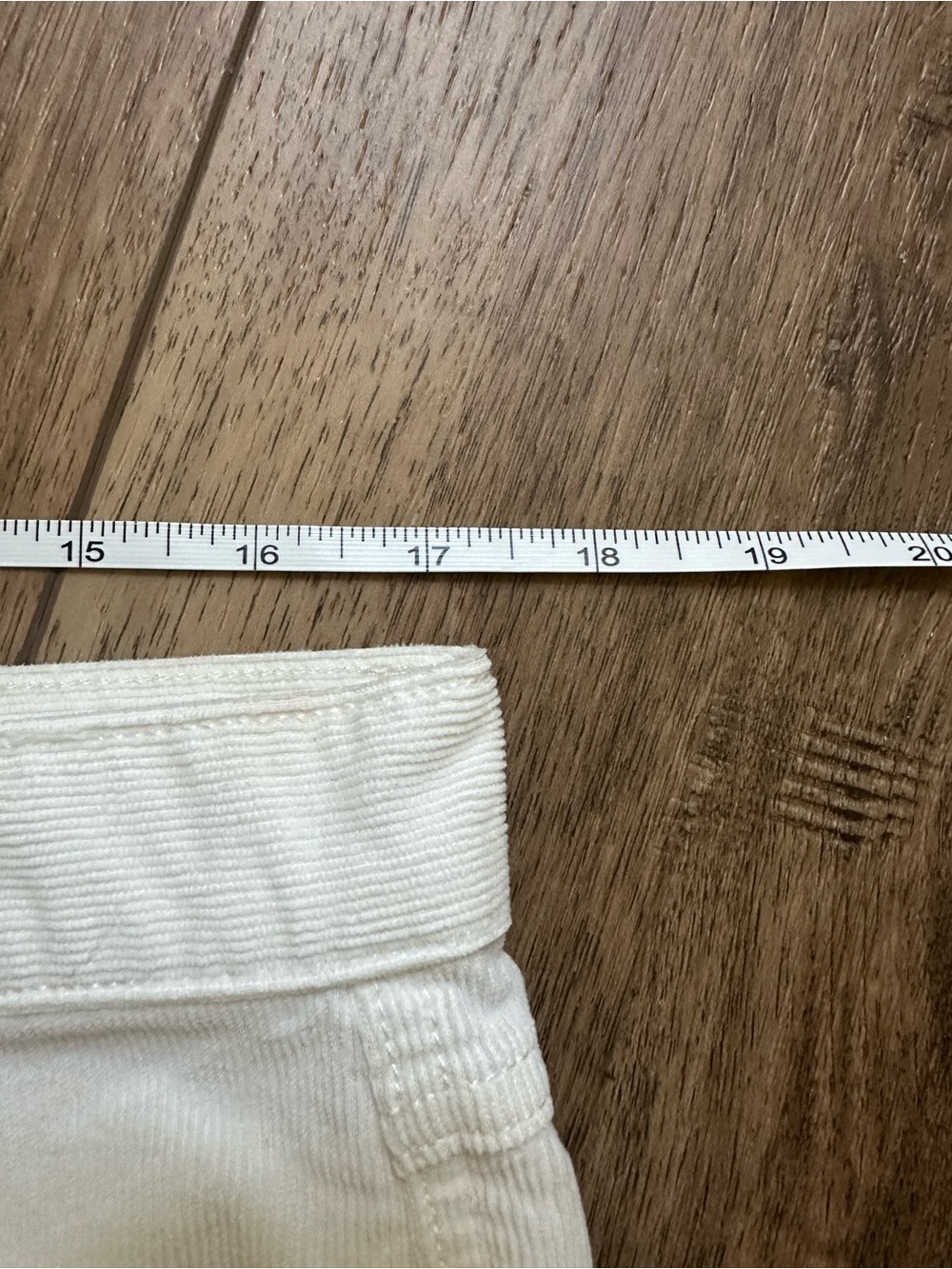 Carve Designs Oahu Shorts, Frayed Hems, Cotton Corduroy, Stretch, White, Size 8 - Picture 6 of 8
